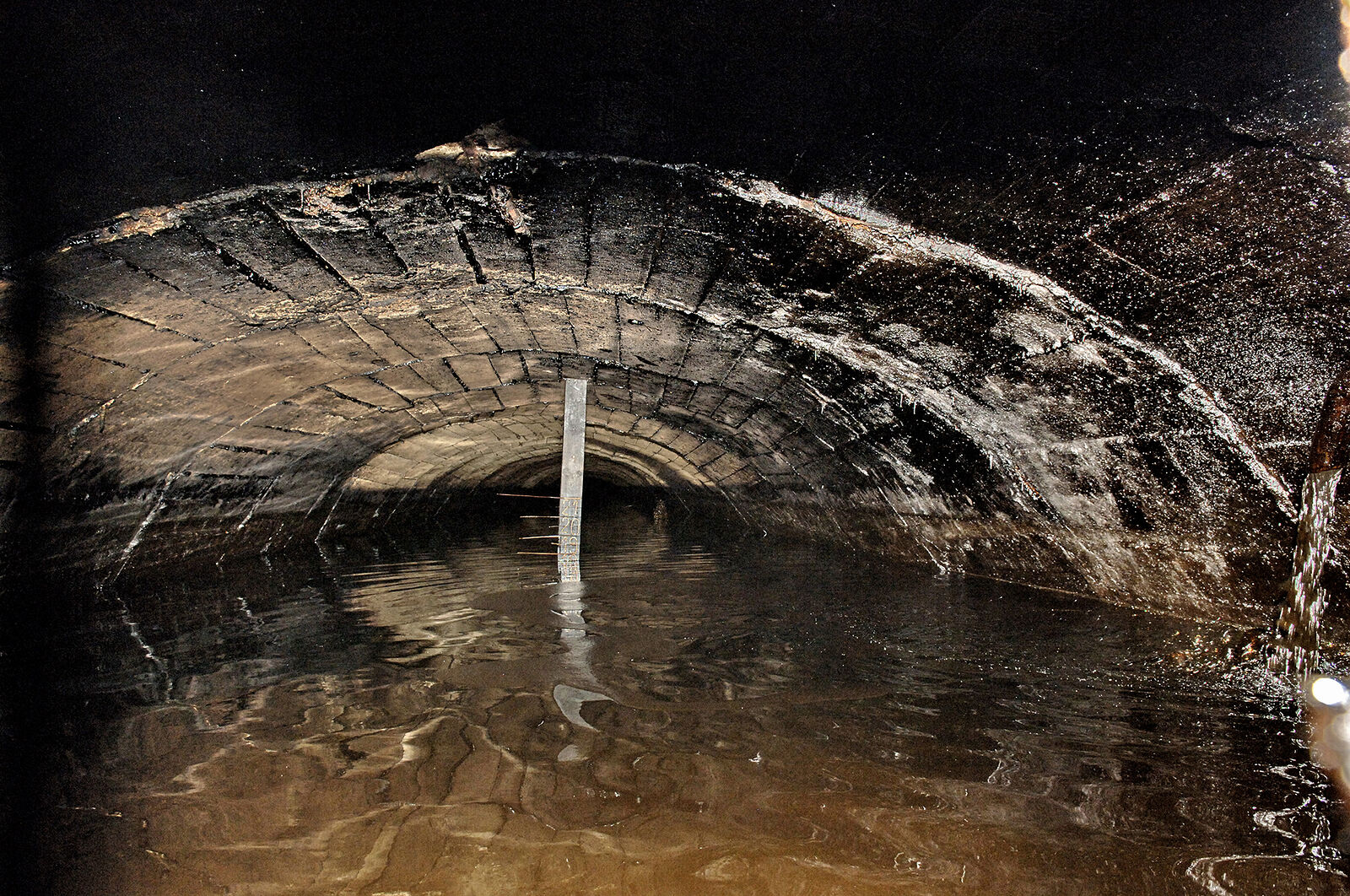 В нетяной шахте .Ярега